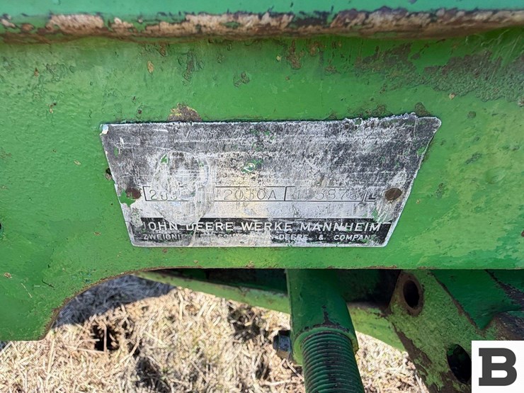 john-deere-2030-image-30