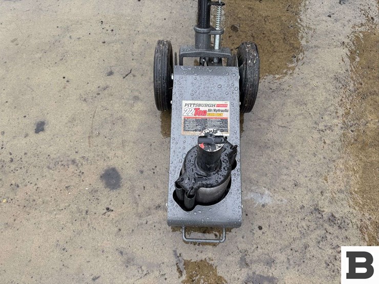 pittsburgh-22-ton-air-hydraulic-floor-jack-image-2