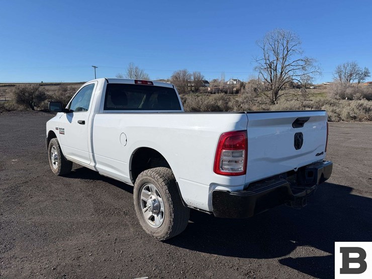 2014-dodge-2500-image-4