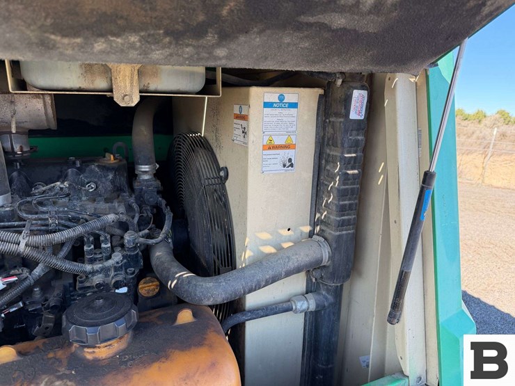 2007-ingersoll-rand-p185-image-19