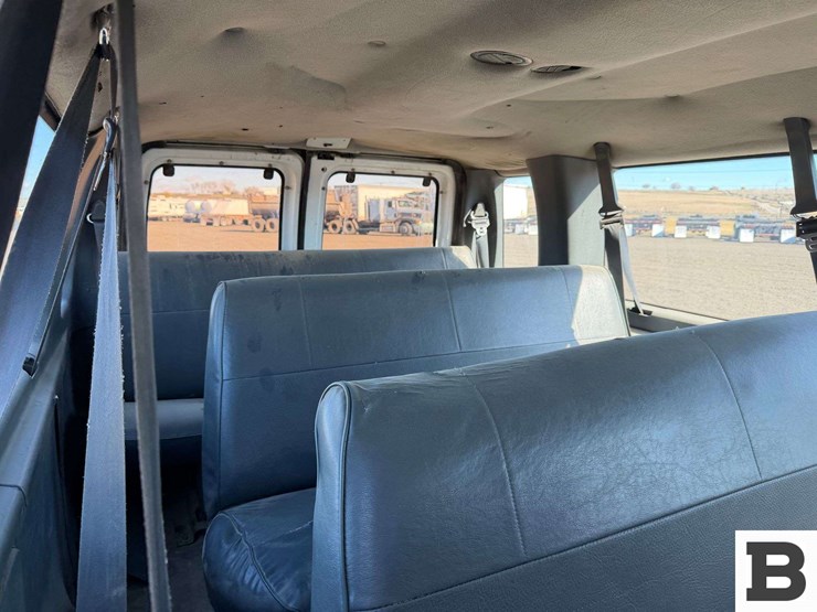 1996-ford-econoline-350-image-22