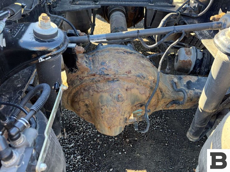 2019-kenworth-t680-image-33