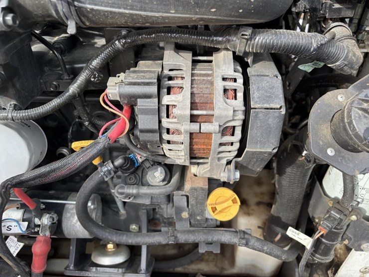 2021-bobcat-s590-image-20