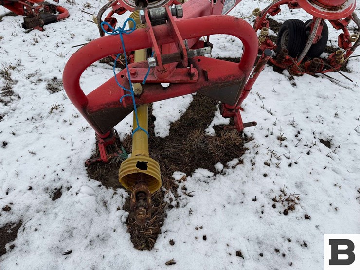 simak-haymaker-hm300-tedder-image-9