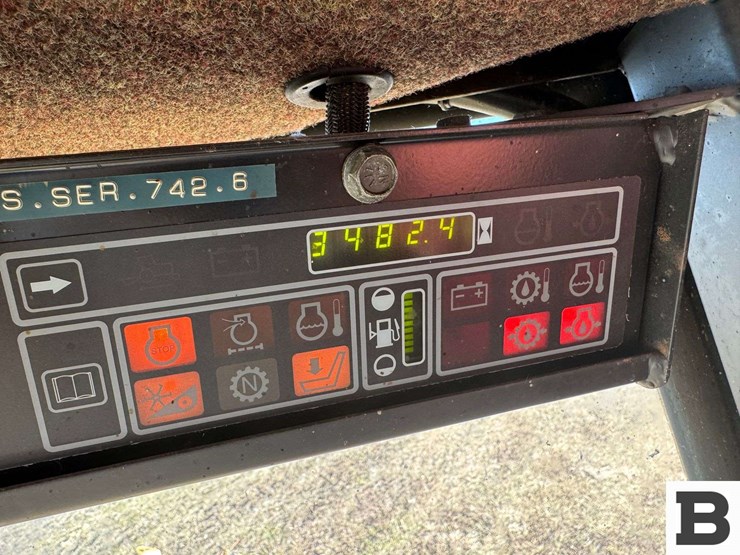 new-holland-2550-image-44