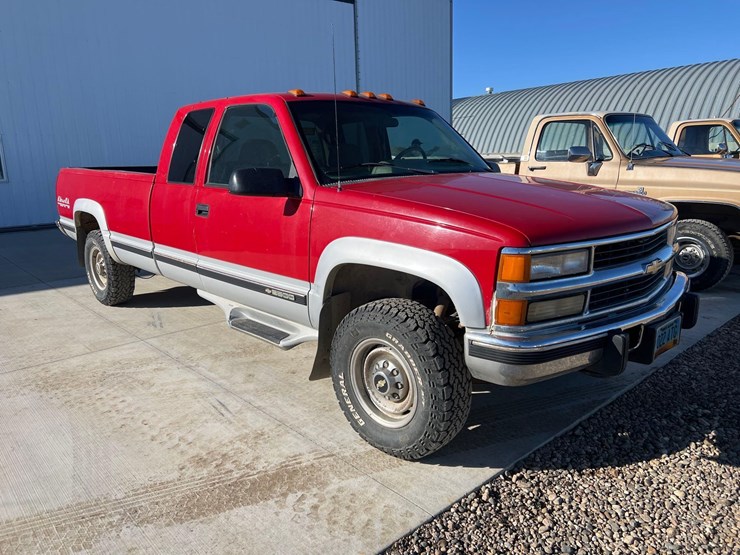 1995-chevrolet-2500-image-3