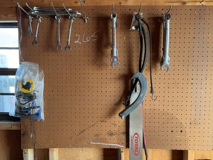 #265-•-wrenches,-saw-bar,-cant-hook-parts-image-1