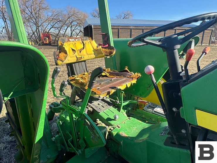 john-deere-2555-image-32