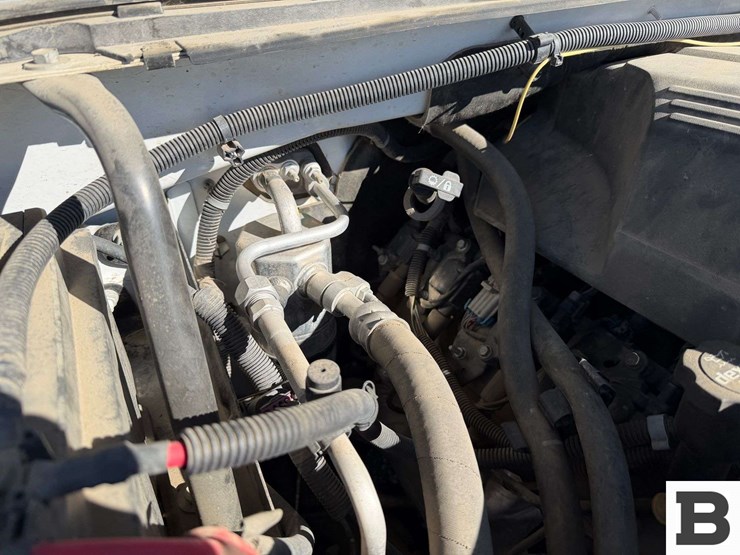 2013-chevrolet-silverado-1500-image-38