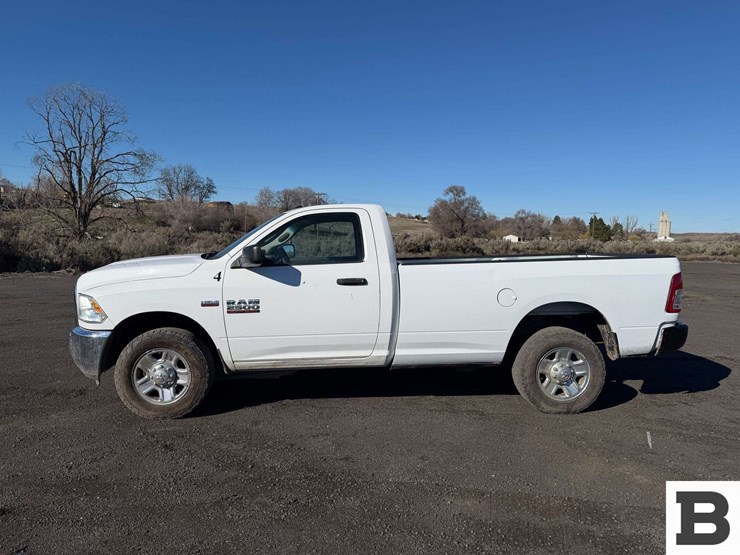 2014-dodge-2500-image-3