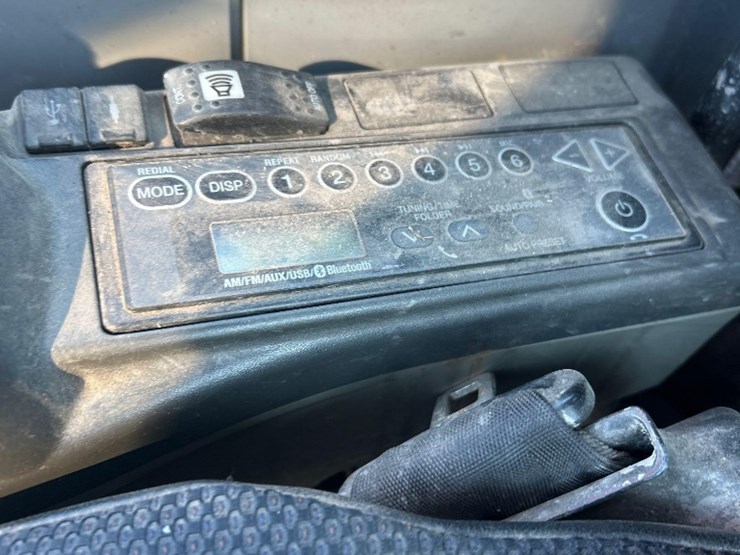 2020-link-belt-145x4-zero-swing-hydraulic-excavator-image-32