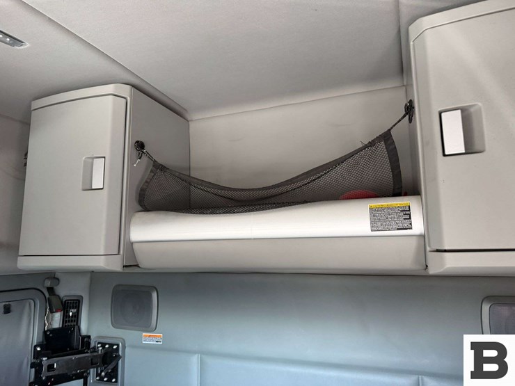 2019-kenworth-t680-image-67