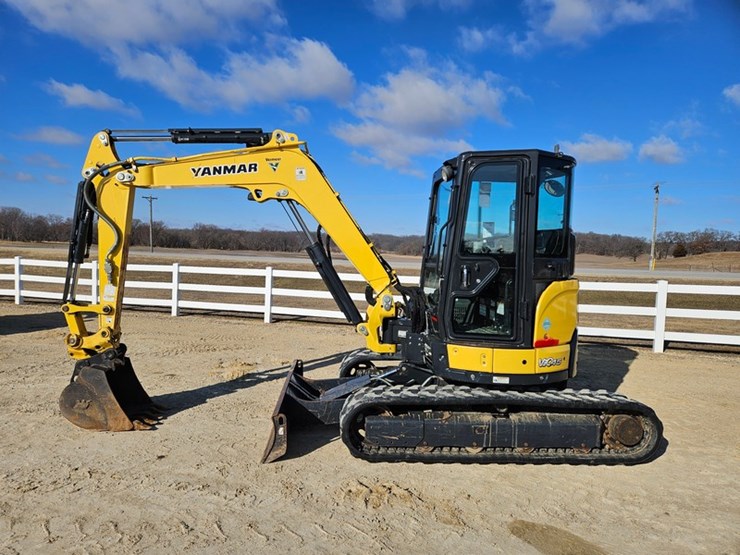 yanmar-vio45-image-2