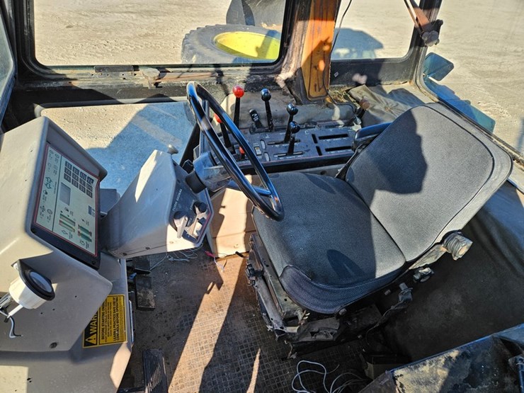 case-ih-2594-image-14