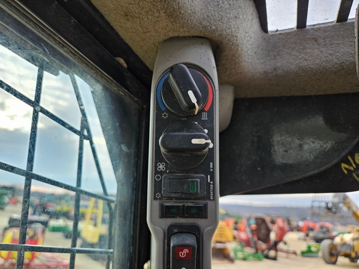 2020-case-tv450-image-27