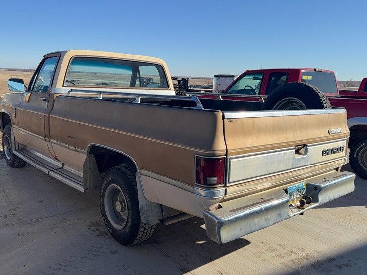 1984-chevrolet-2500-image-2