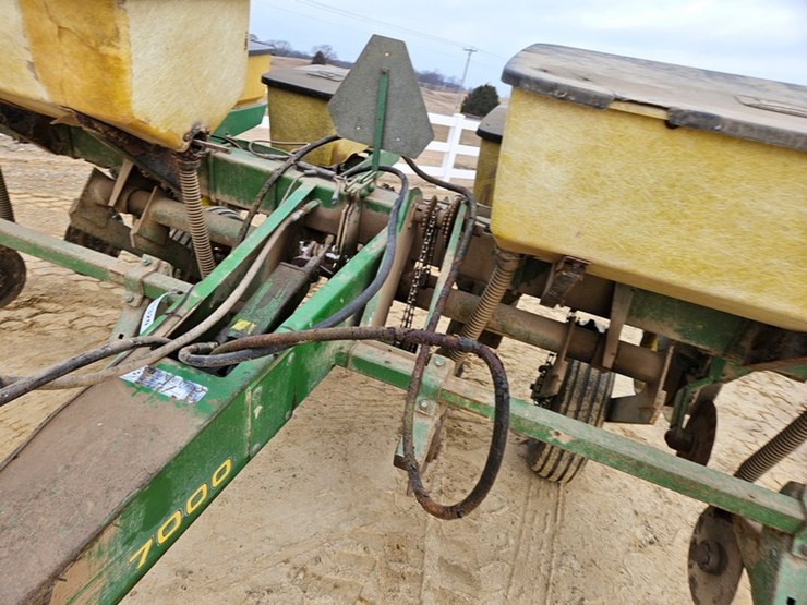 john-deere-7000-image-14