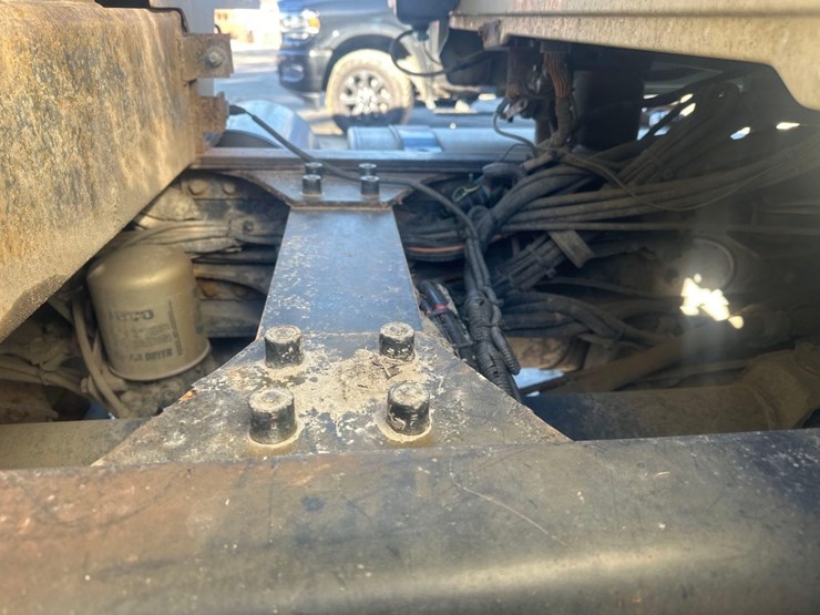 2019-mack-gr64f9-quad/a-dump-truck-image-12