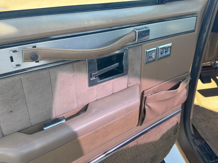 1984-chevrolet-k10-image-15