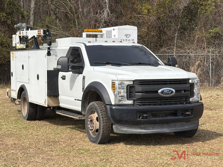 2018-ford-f550-xl-image-1