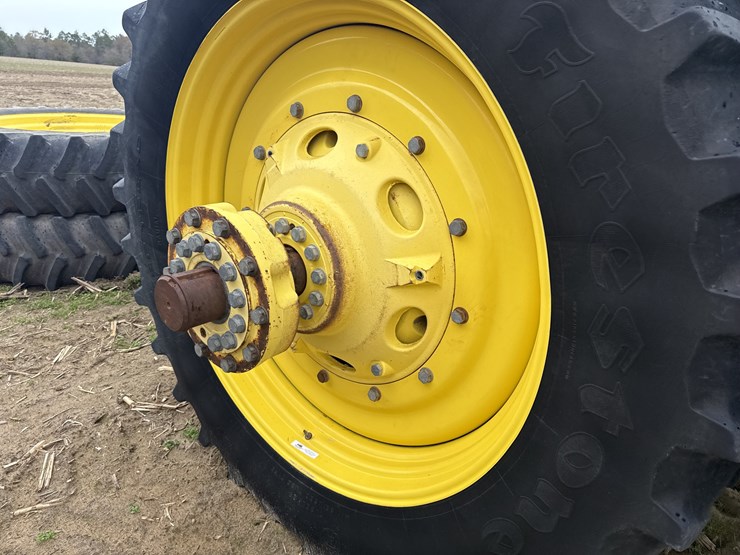 2015-john-deere-8270r-image-17