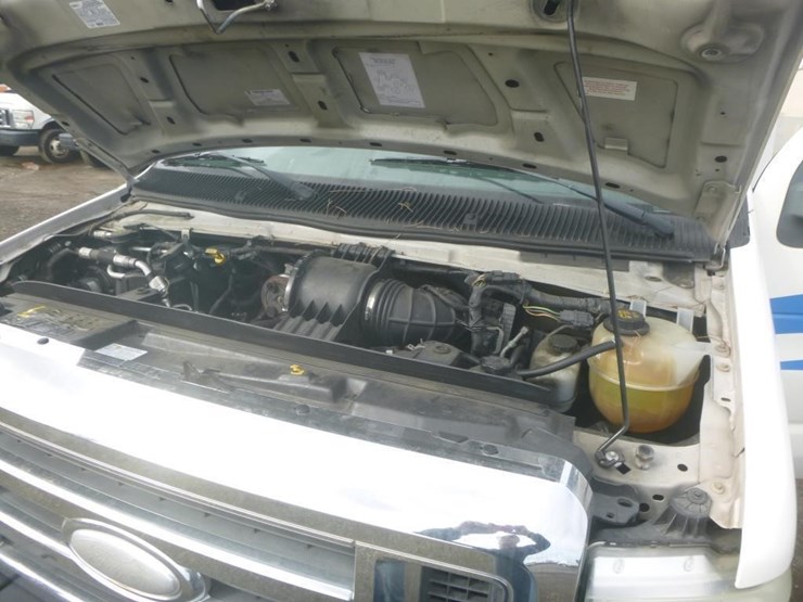 2014-ford-e450-image-11