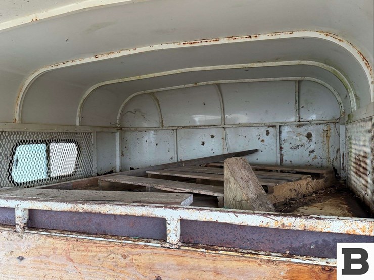 1990-hworl-horse-trailer-image-22