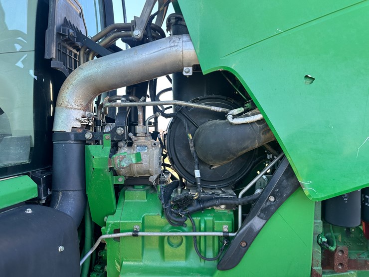 john-deere-8285r-image-51
