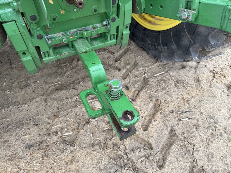 2016-john-deere-6155r-image-10