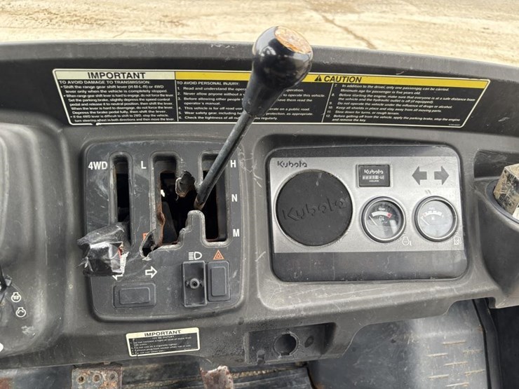 2011-kubota-rtv900-image-14