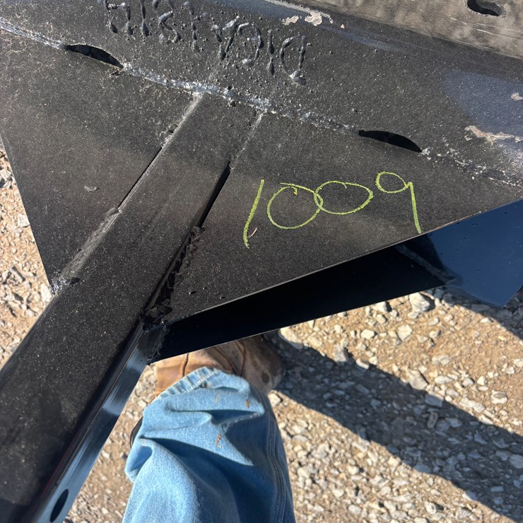 #1009 • Mini Universal Skid Steer Trailer Mover