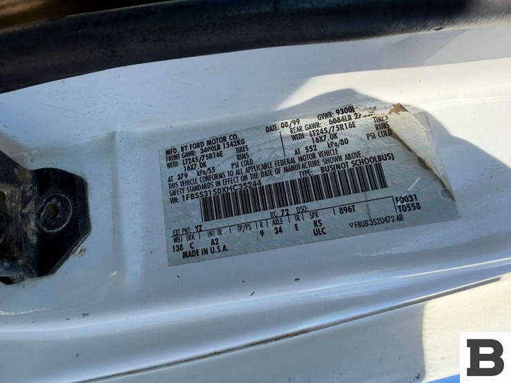 1999-ford-econoline-350-image-32