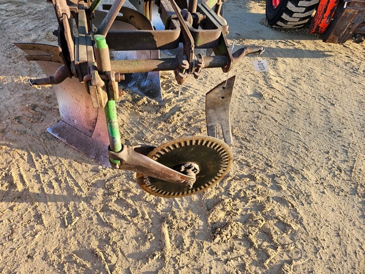 john-deere-125-image-9