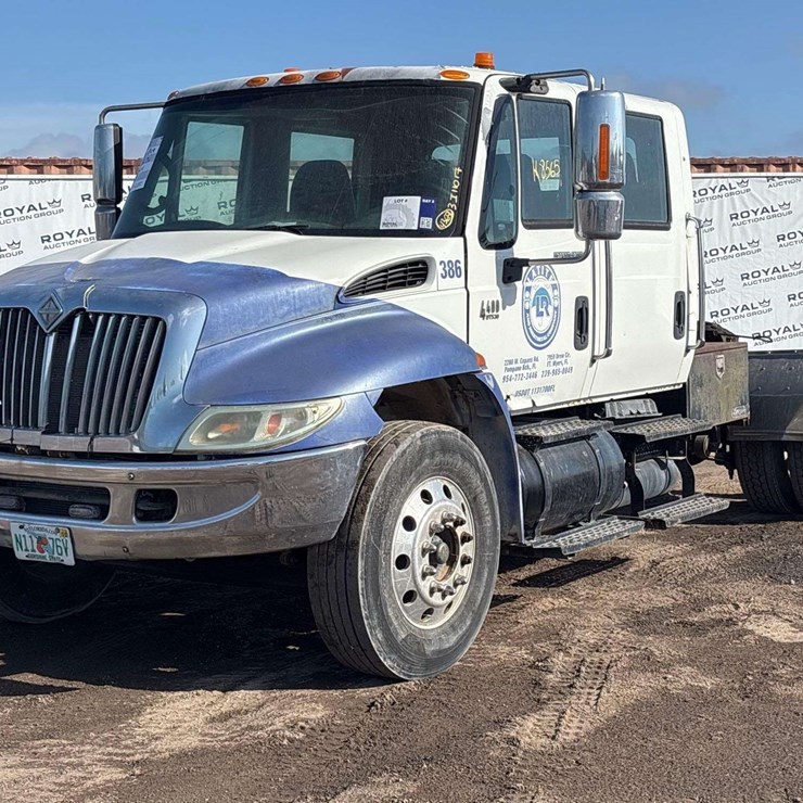 2005 INTERNATIONAL DURASTAR 4400