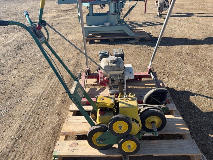 john-deere-edger-image-1