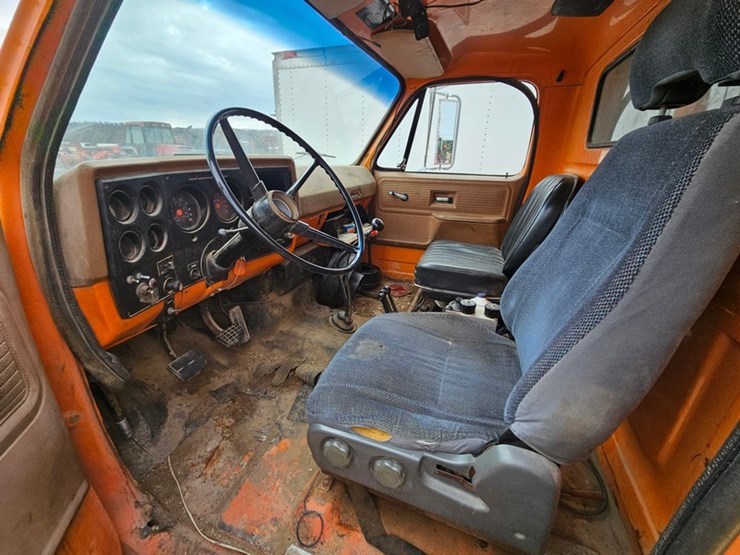 1979-gmc-7000-image-16
