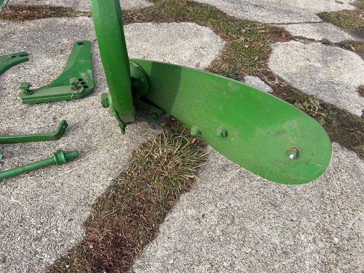 john-deere-10-image-6