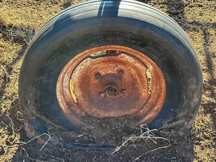 54’-springtooth-cultivator-image-11