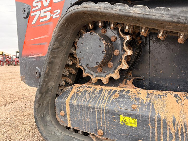 kubota-svl75-2-image-17