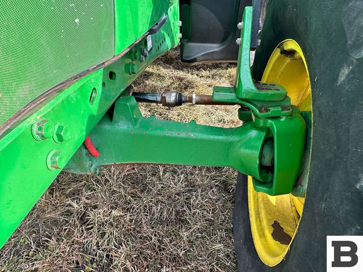 2014-john-deere-6140m-image-18