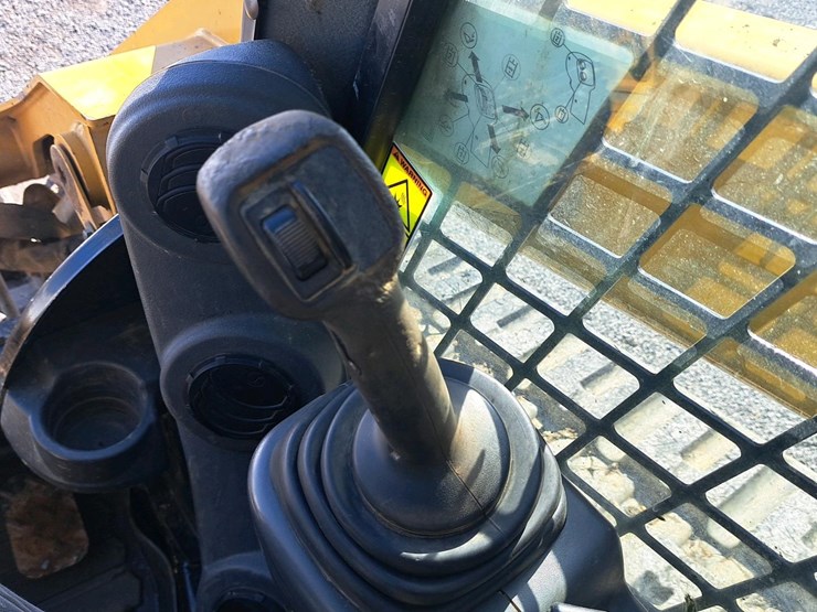 2018-caterpillar-289d-image-13