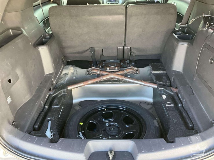 2015-ford-explorer-image-31