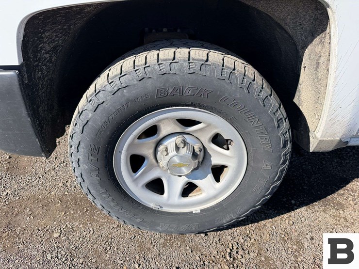 2016-chevrolet-silverado-1500-image-10