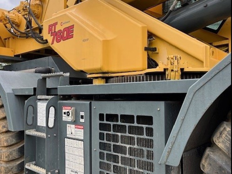 2011-grove-rt760e-image-10