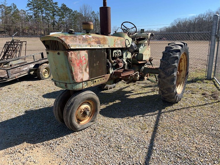 john-deere-3010-image-2