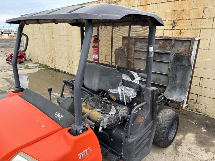 2011-kubota-rtv900-image-11