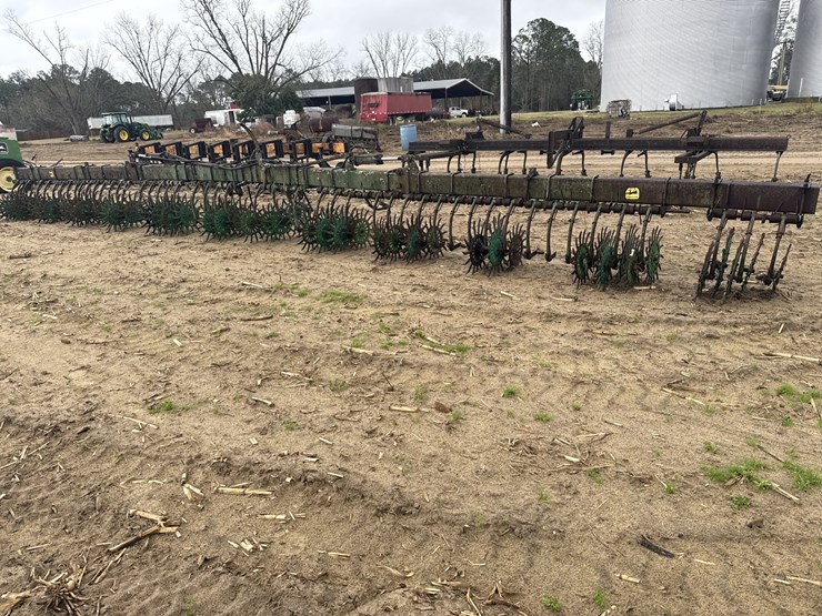 john-deere-400-image-3