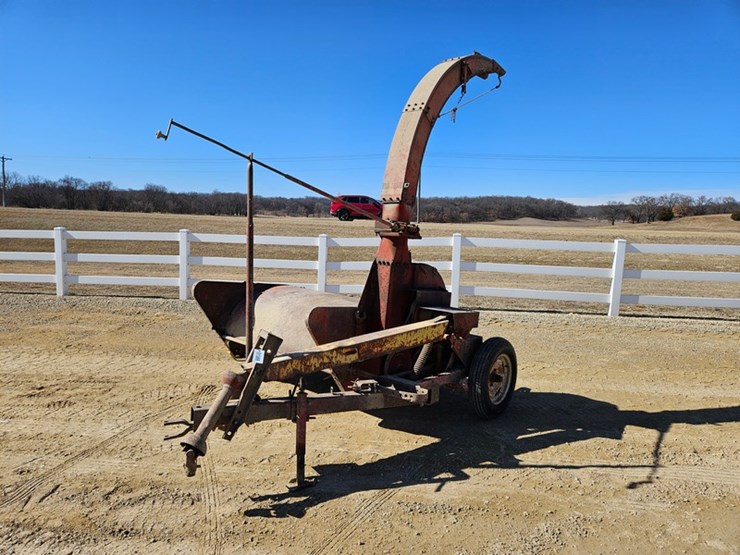 new-holland-33-image-1