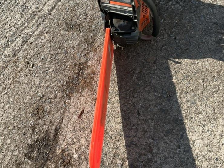 #110-•-husqvarna-550-xp-chainsaw-image-4