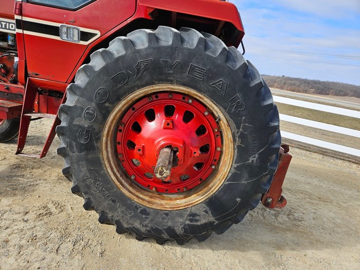 international-1586-image-38